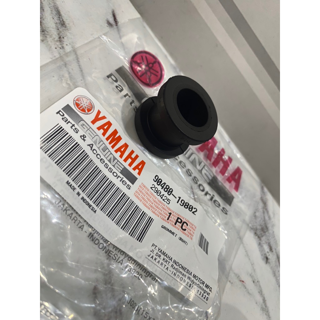 Grommet Karet Ring Dudukan Behel Blakang Nmax New 90480-19802