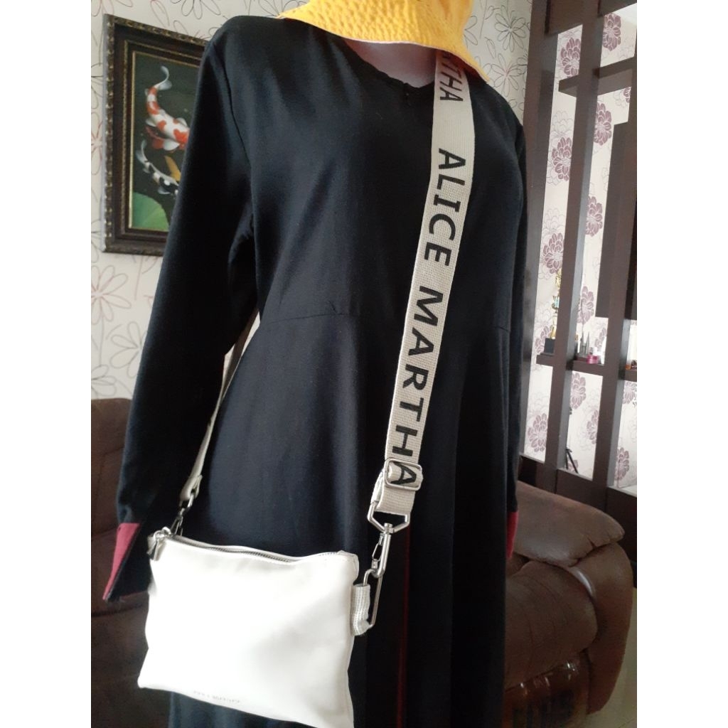Tas Slempang Wanita Preloved Second Branded Alice Martha