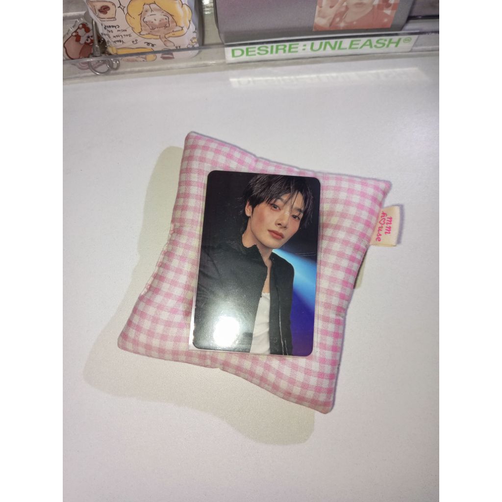 Free photocard Official  |Photocard official Jeongin Karma ceremony double side.