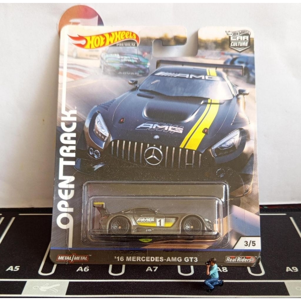 Hot wheels premium mercedes benz amg GT open track setries