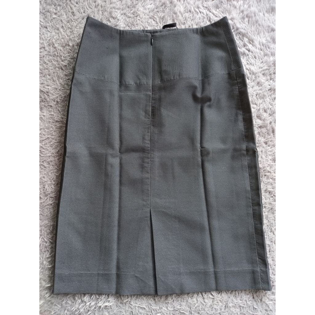 Rok Kerja Pendek Wanita