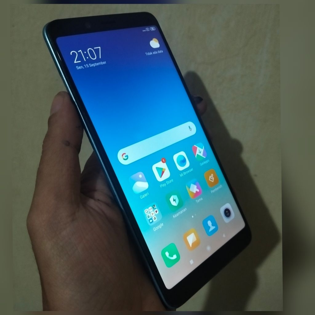Hp Xiomi Redmi 5 Pro RAM 3GB/32GB warna biru Bekas