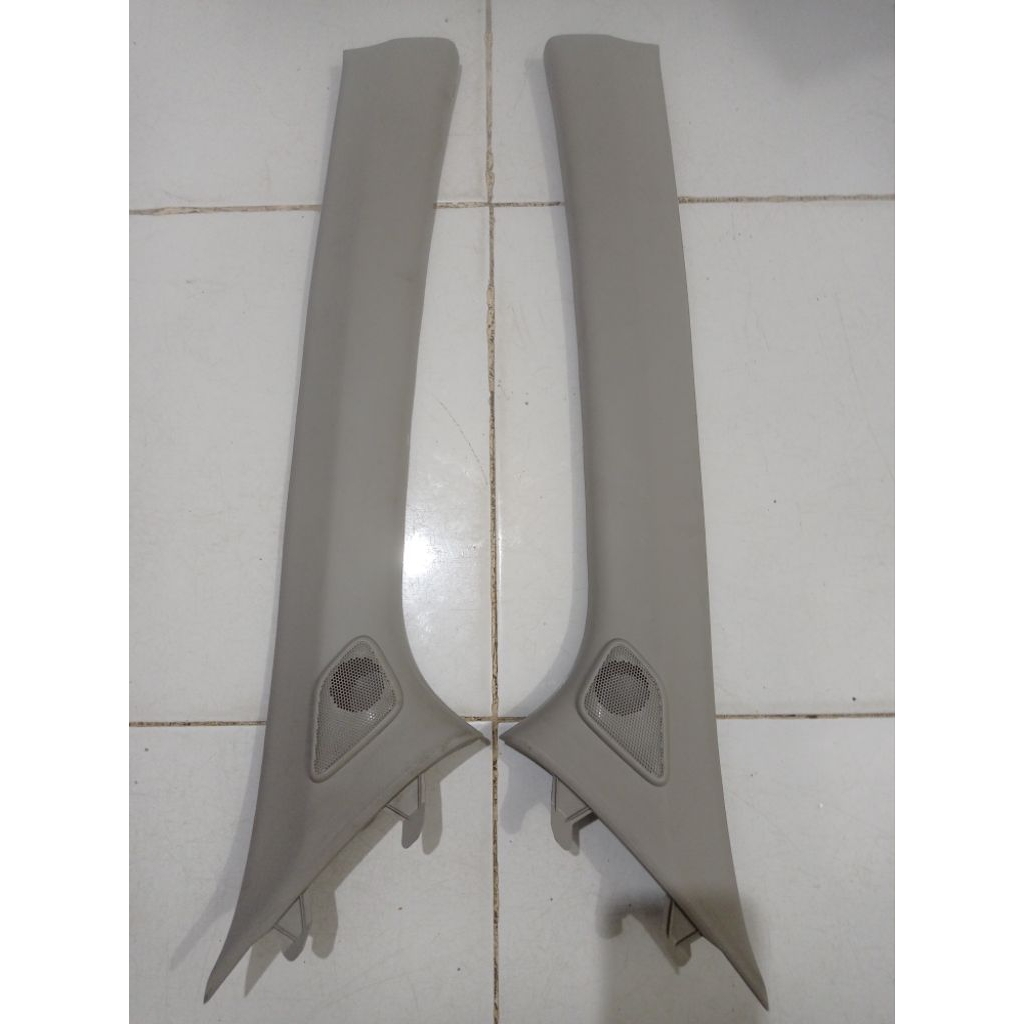 GARNISH ASSY TIANG PILAR PINTU DEPAN AVANZA,XENIA ORI