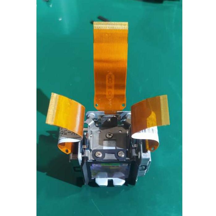 [Garasi Proyektor] LCD TOSHIBA TLP-X2000 1 BLOK | PART PROYEKTOR SPAREPART - LCD Projector