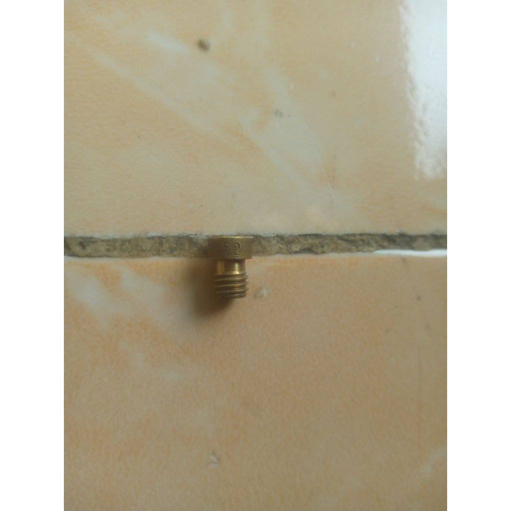 spuyer karbu pe uk 152