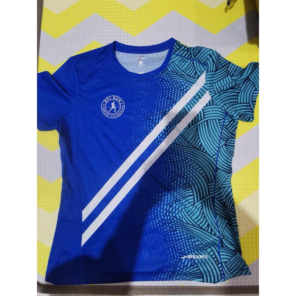 Marathon BFI 2024 finisher brooks jersey female M