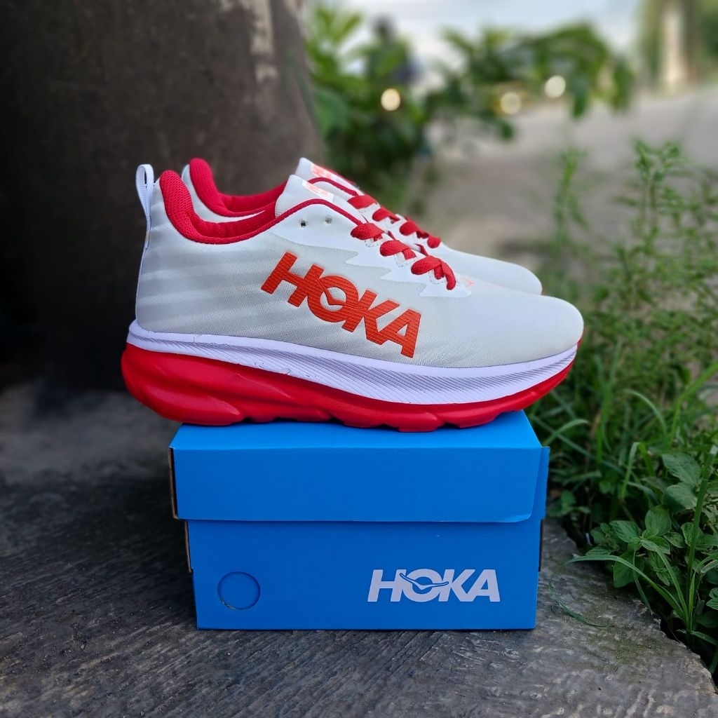 sepatu merah putih.sepatu olahraga.sepatu wanita.sepatu senam zumba.sepatu lari