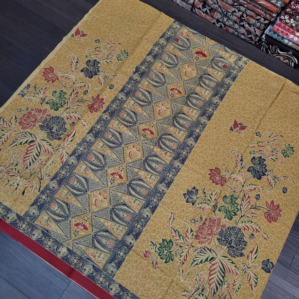 KAIN BATIK ENCIK WARNA KUNING GADING DAN CREAM