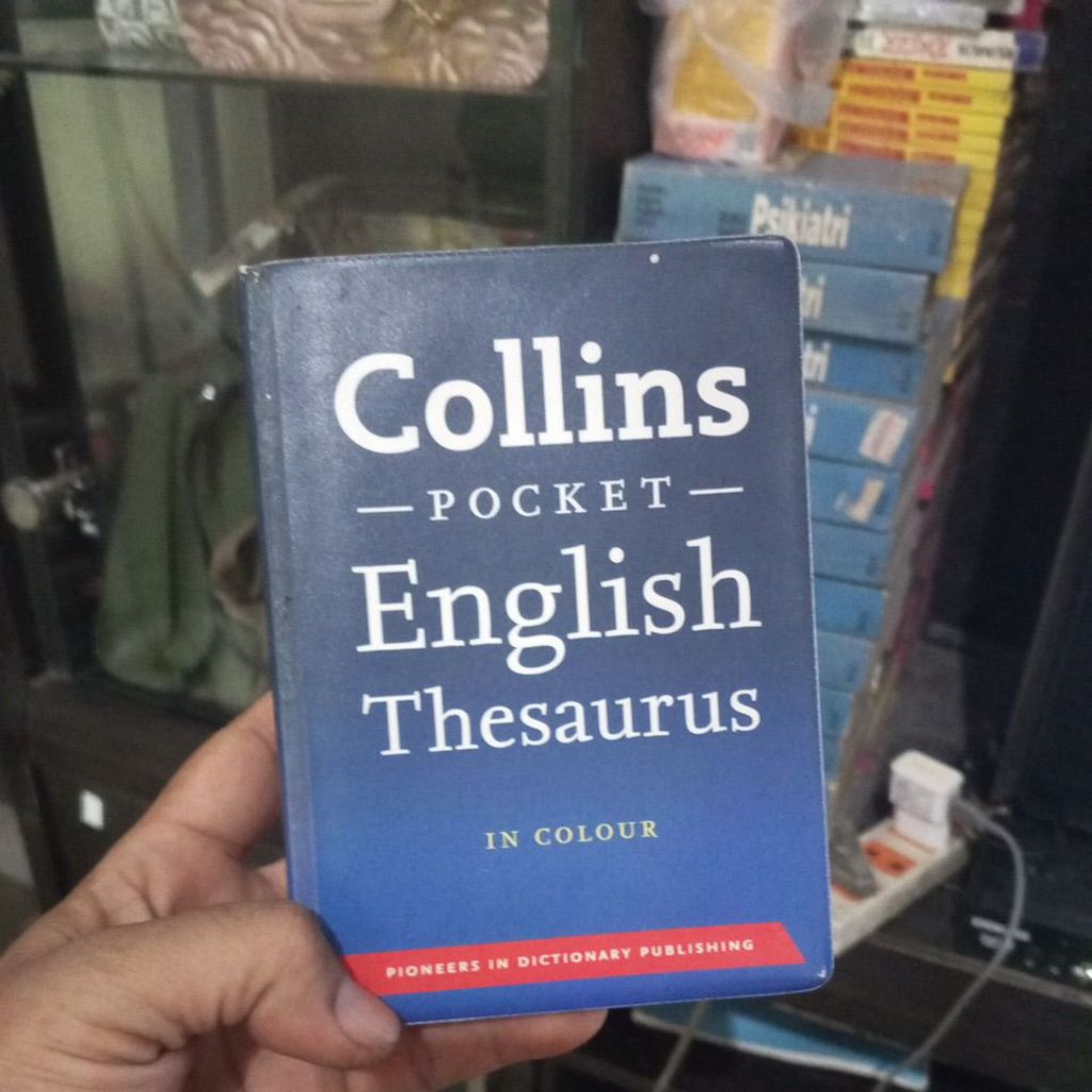 KAMUS COLLINS POCKET ENGLISH THESAURUS