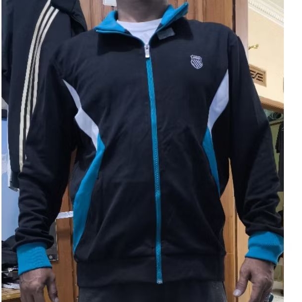 jaket tracktop // jaket olahraga preloved // jaket bagus // jaket kswiss