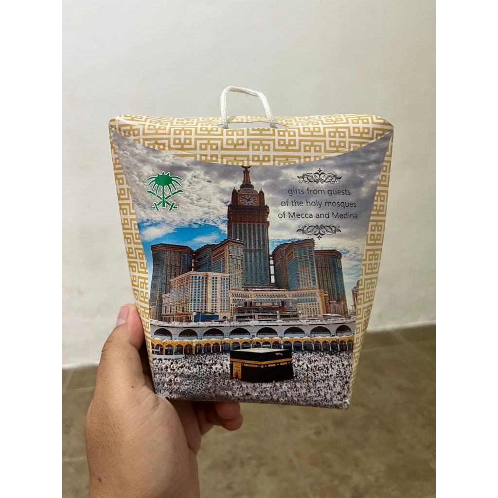 

Tas Oleh oleh Haji dan Umroh (Paper Bag Oleh oleh Haji Umroh)