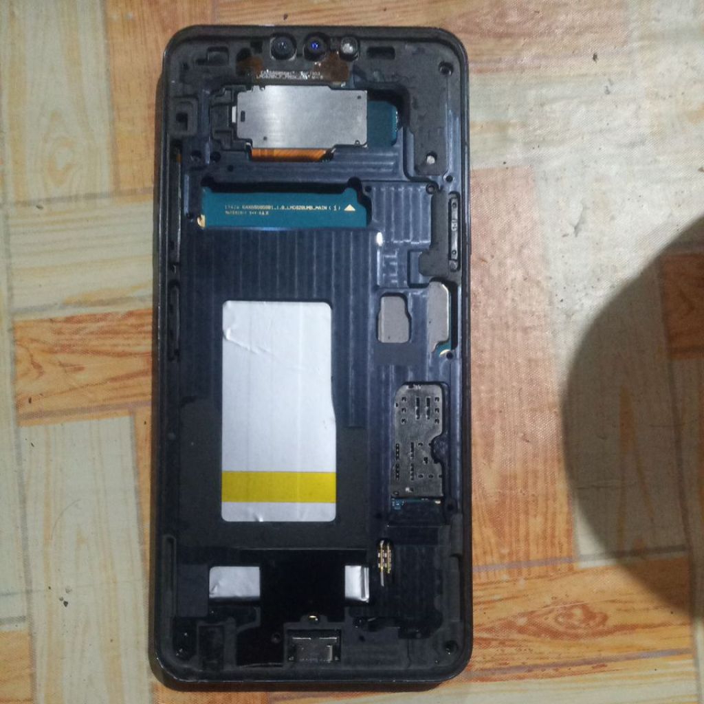 LG G8 THINK Q minus lcd cek deskripsi .....