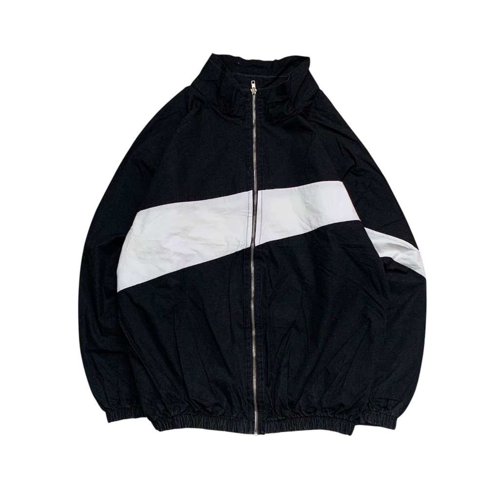 Jaket Running Nike Bigswoosh Thrift Second