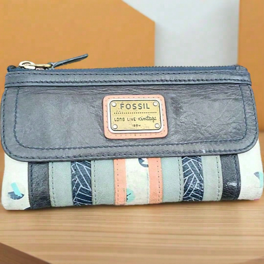 (BEKAS) Preloved Dompet Fossil Emory Patchwork