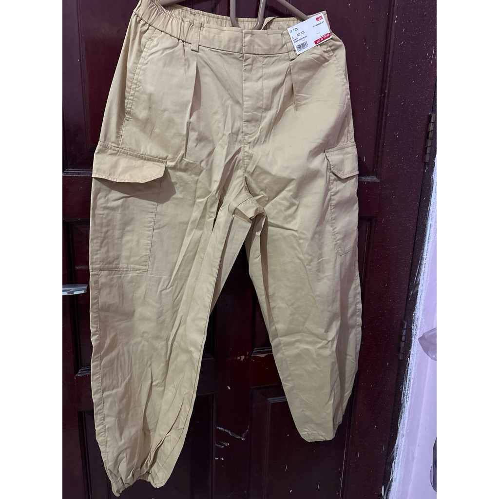 Celana panjang uniqlo
