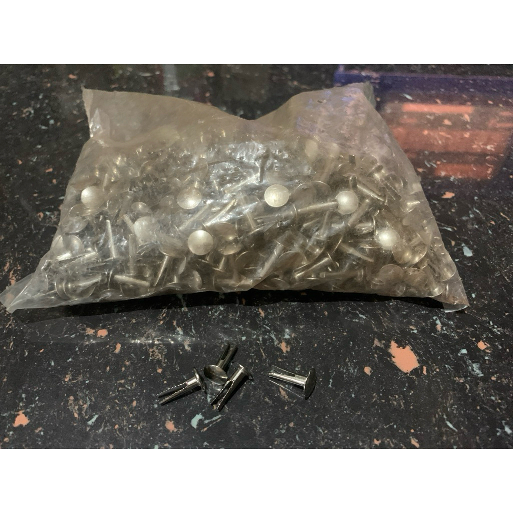 Paku Keling Emblem Jok Vespa