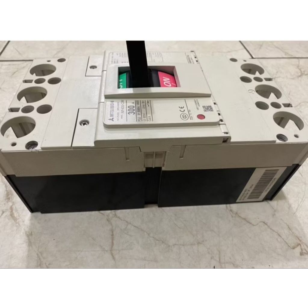 mccb breaker Mitsubishi NF 400cw 300a