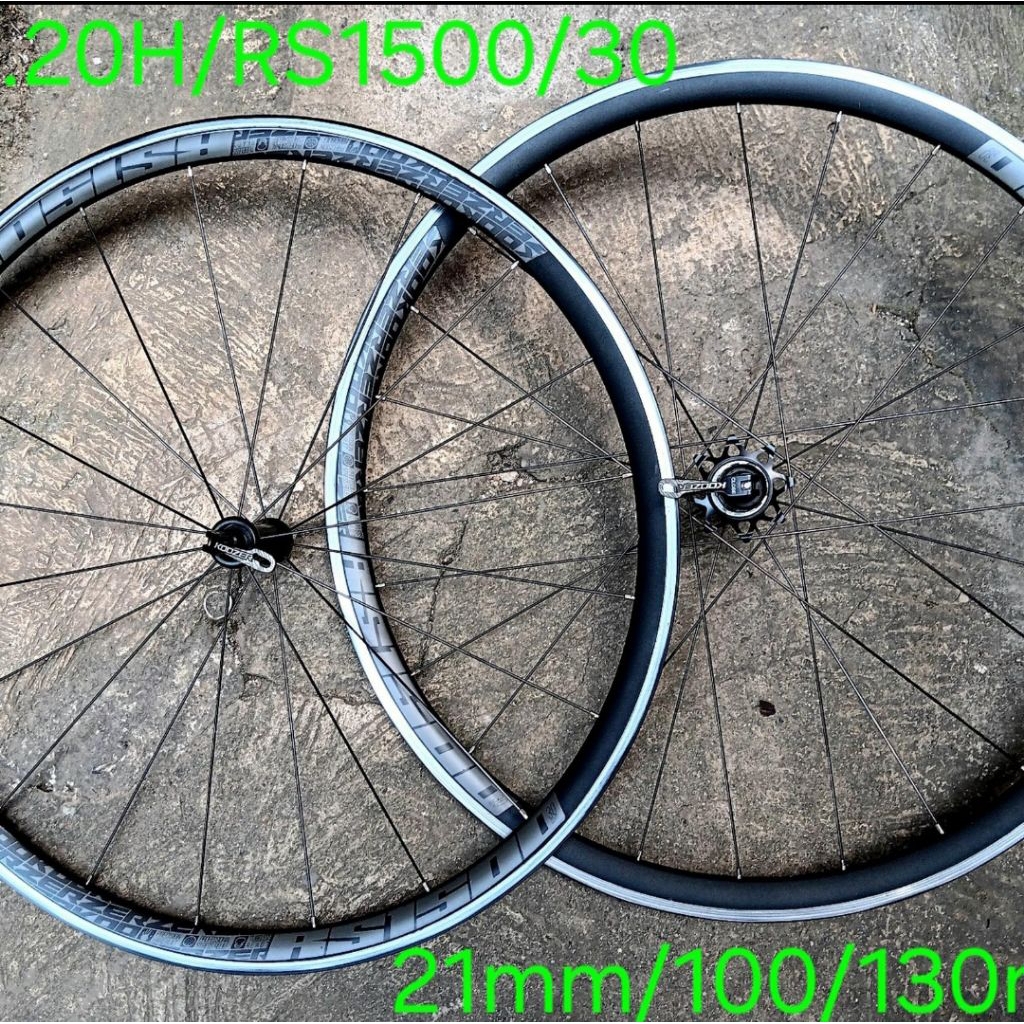 wheelset koozer rs1500 700c roadbike/gravel rims bekas