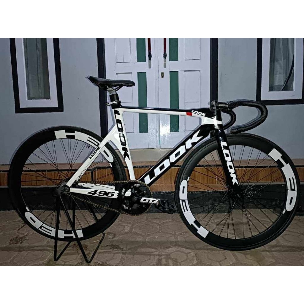 Fixie look hitam putih