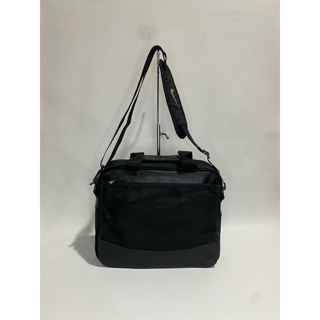 tas messenger bag Nike