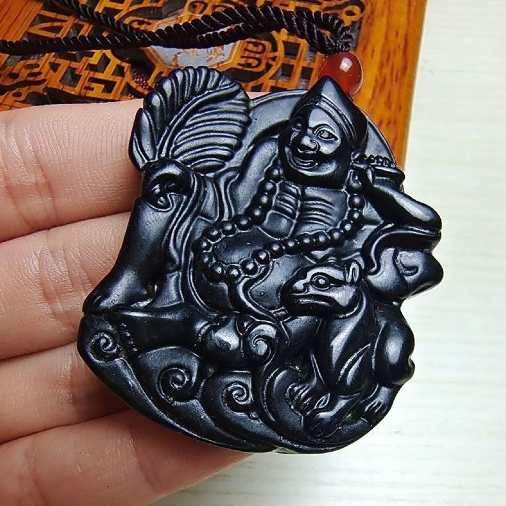 Liontin Jigong Buddha