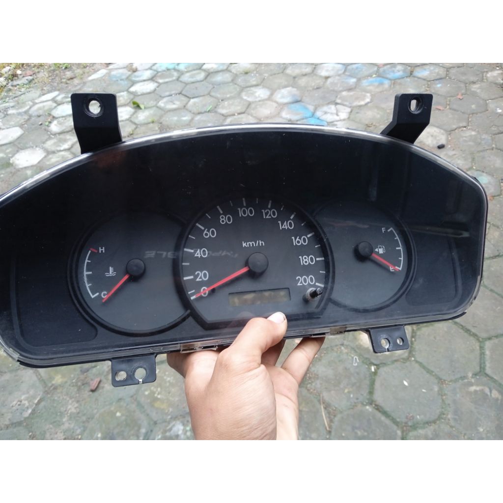 speedometer kia rio th 2004