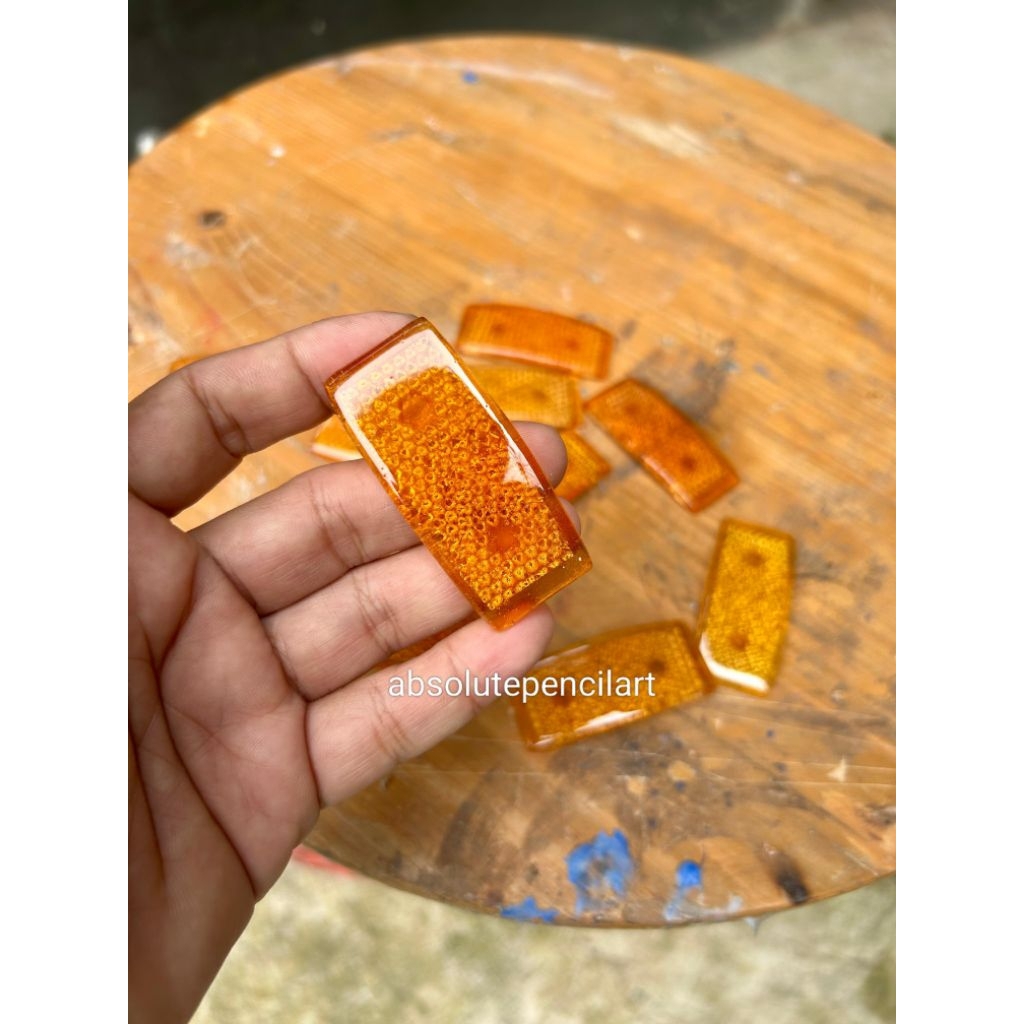 mata kucing helm robot