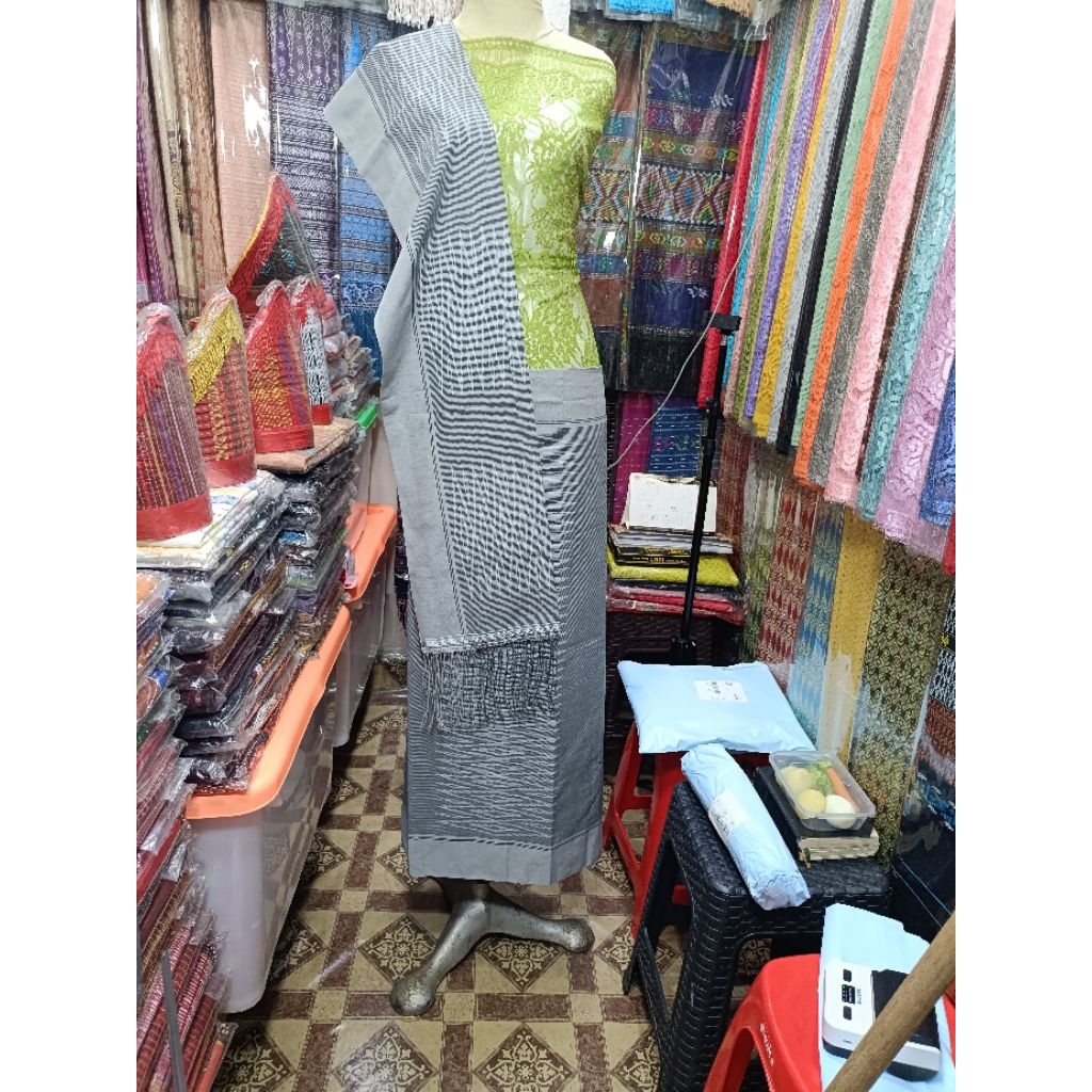 Songket Tarutung Mesin Sibolang Rasta Abu -Abu