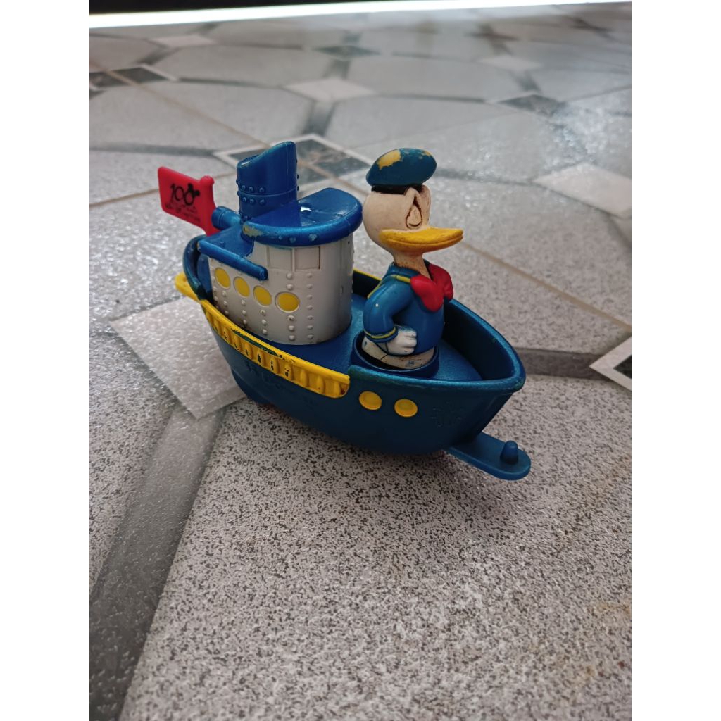 Mainan Figure Donal Duck Disney (Bekas)