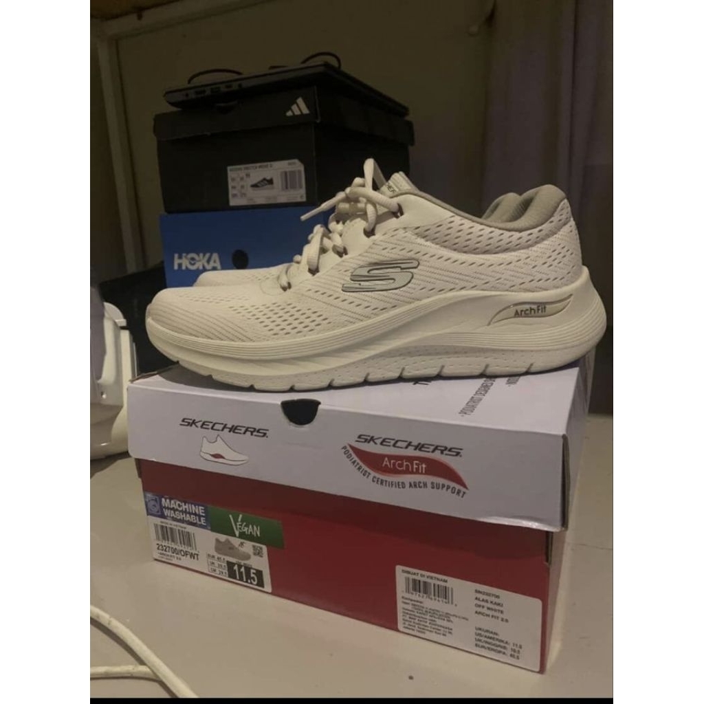 Sepatu Skechers Archfit
