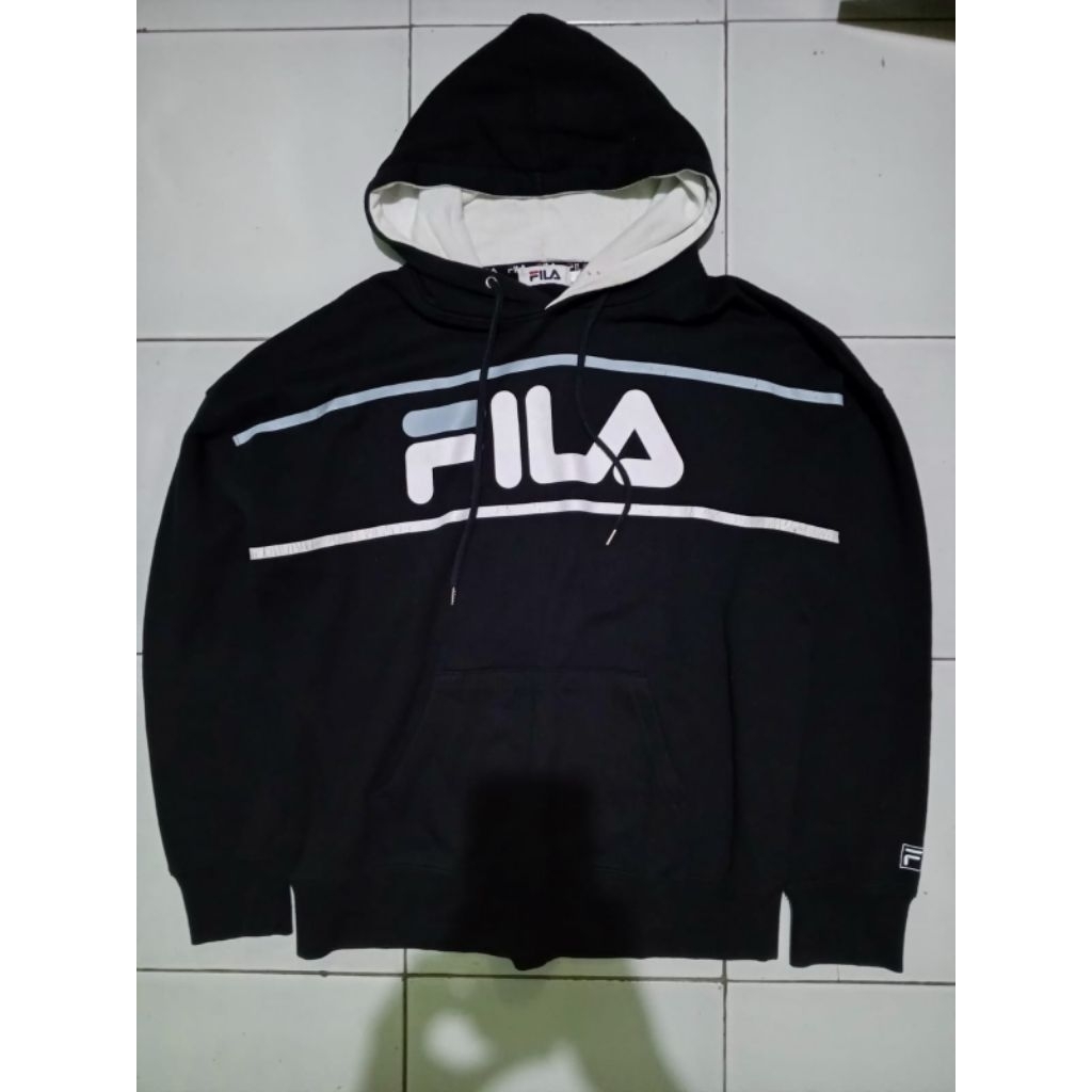 HOODIE SECOND BRAND ORIGINAL FILA,SIZE L FIT XL.