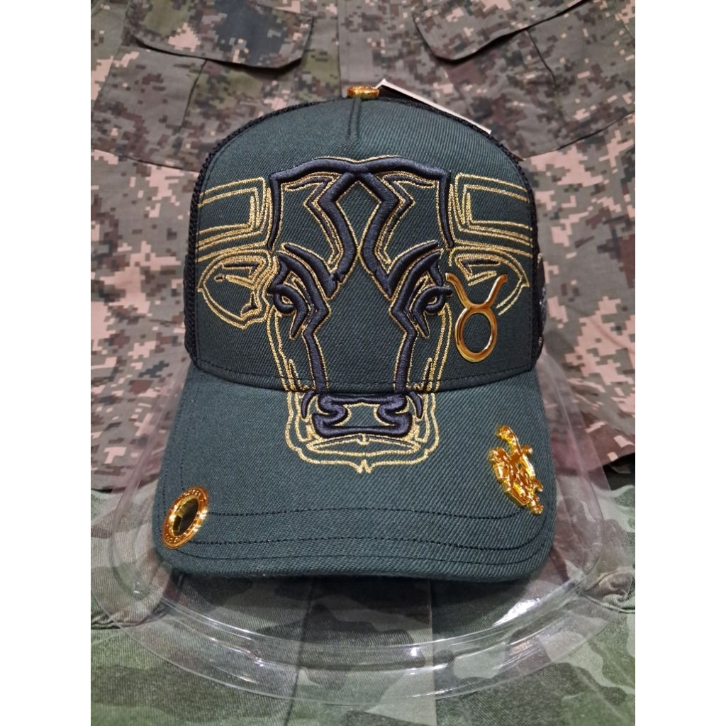 Topi Red Monkey "Taurus Scale" Trucker Los Angeles Black/Gold Limited Quantity BNWT 100% Original