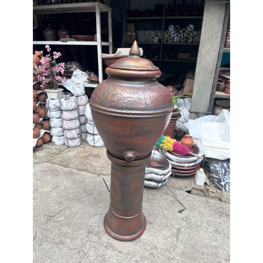 Set Padasan Gentong Dan Tatakan Gerabah Tanah Liat Padasan Wudhu