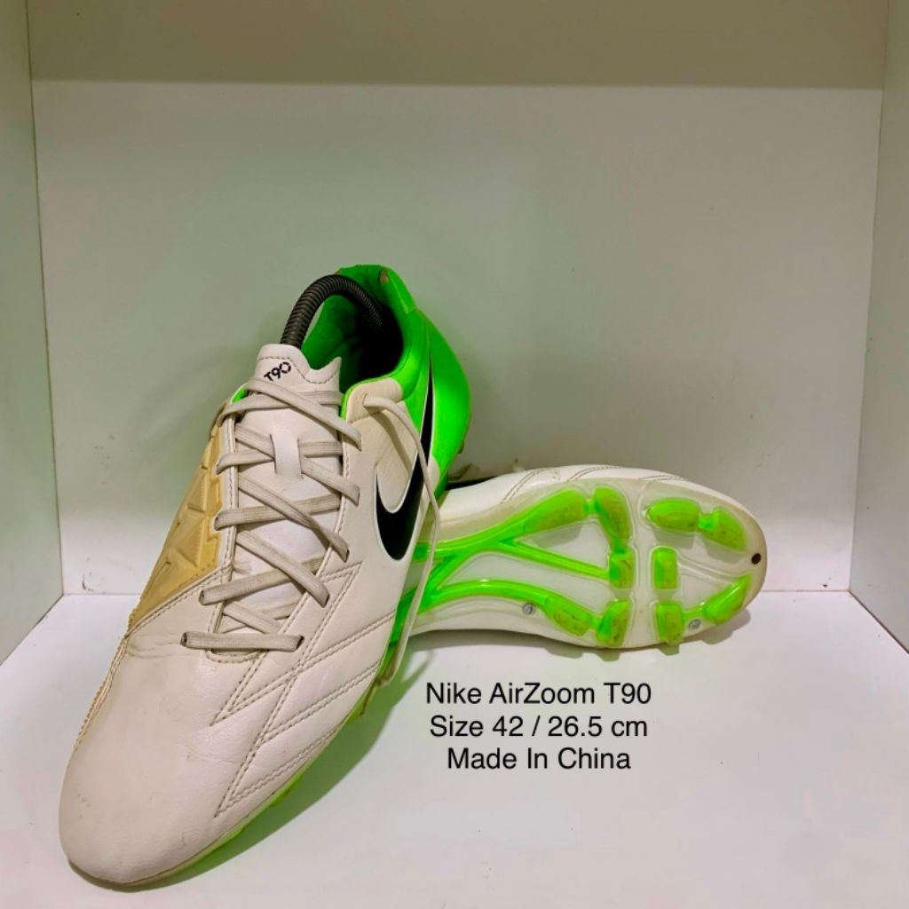 Sepatu Bola Nike AirZoom T90 Preloved