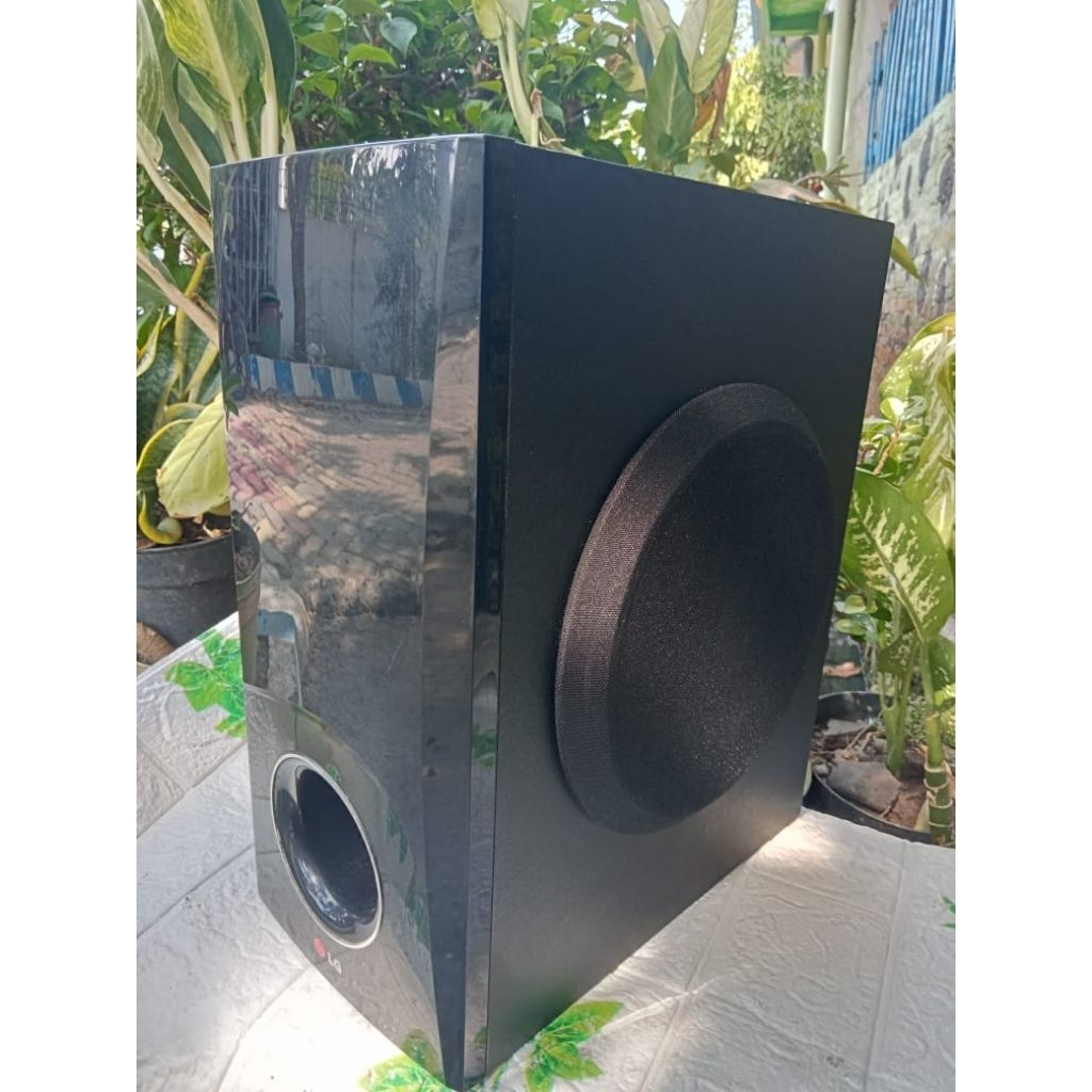 Subwoofer LG S43S1-W / Subwoofer home theater LG