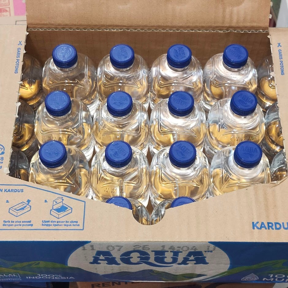 

AQUA Cube Air Mineral kemasan 220ML Karton isi 24pcs