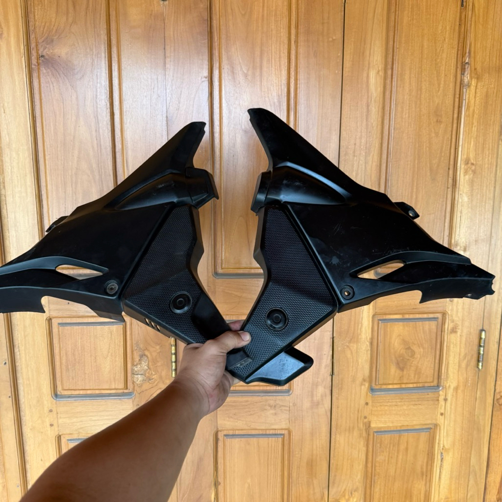 Cover samping tutup box aki honda verza150 set kanan kiri original copotan motor