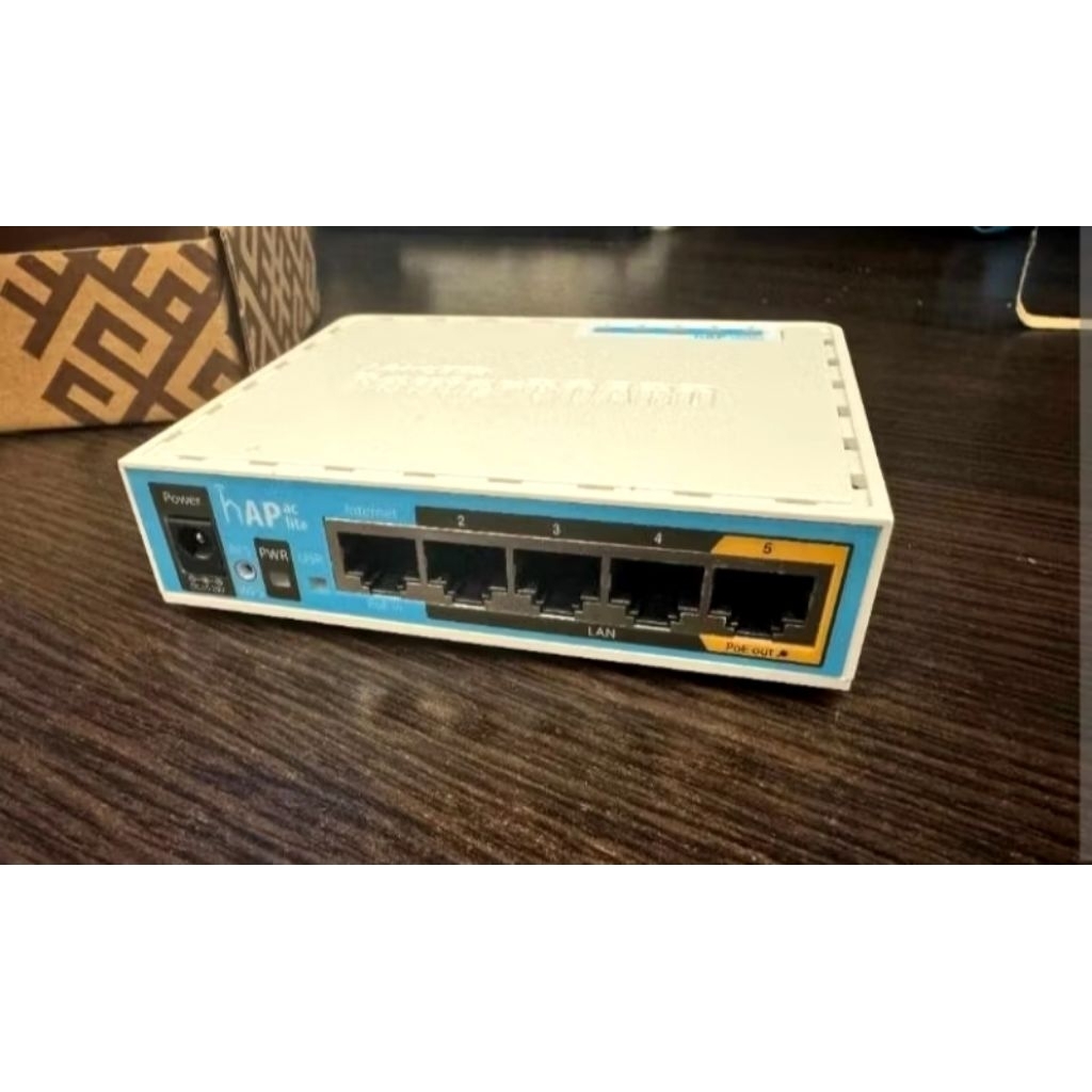 MIKROTIK NORMAL BB 0,0% Lisensi Ada RB951-ui 2nd Mulus no minus