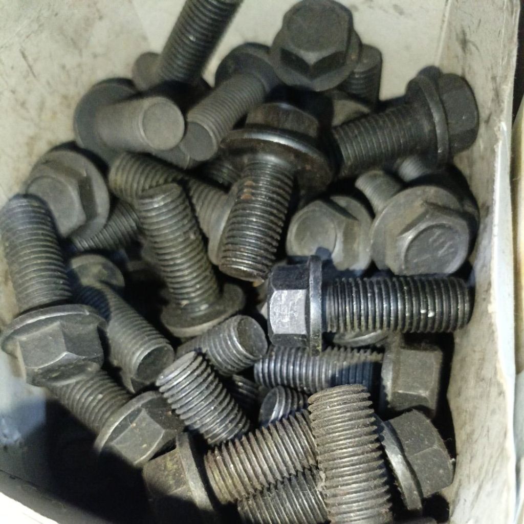 BAUT TOPI 17 BAJA P1.50 M12x20mm s/d M12x70mm DRAT KASAR P1.50 /FLANGE BOLT BAJA M12x20mm. s/d M12x7