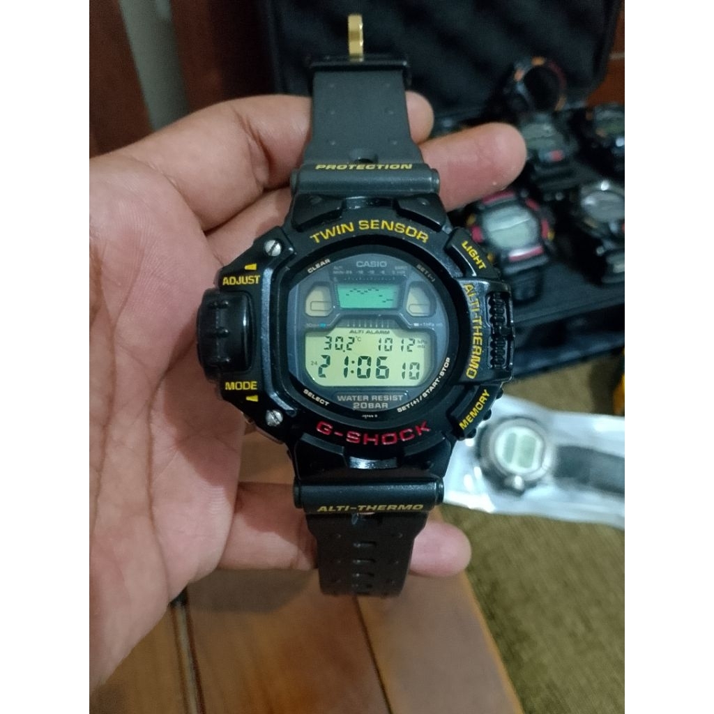 Casio G-Shock DW-6700 Vintage Second Original Shock Resist Water Resistance Good Condition