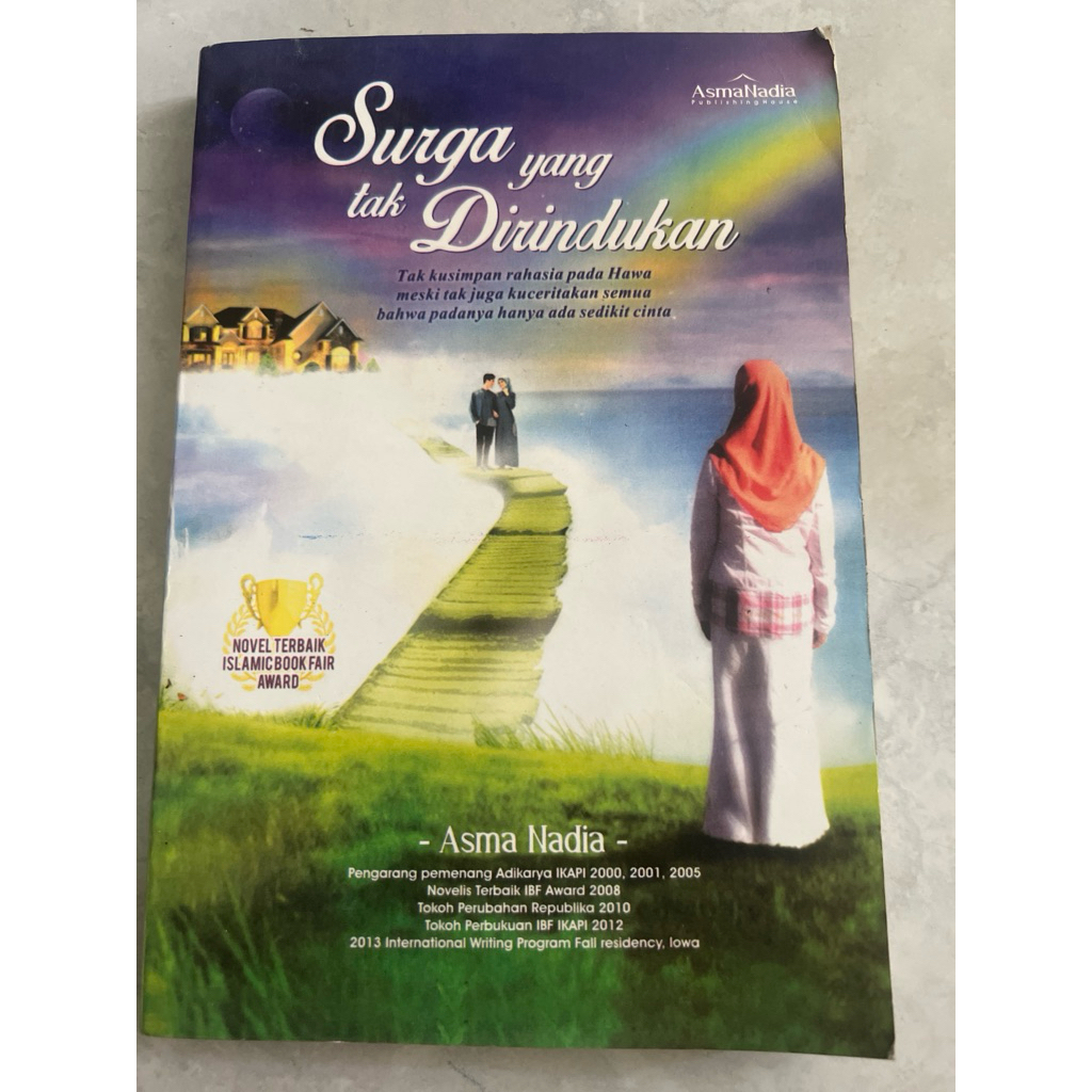 buku novel Surga yang tak dirindukan