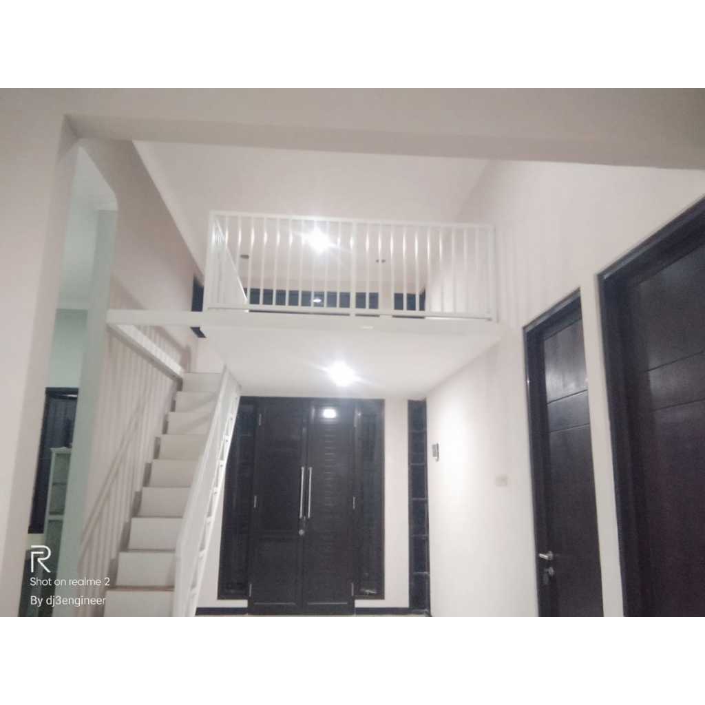 Mezzanine Indoor MInimalis / Mezzanine Ruang Tamu
