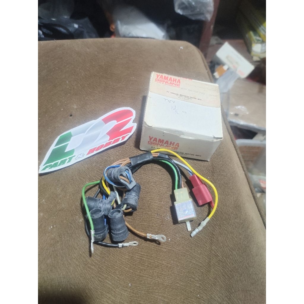 socket soket kabel speedometer Yamaha f1zr F1 f1z original Yamaha 3XA-H3509-00