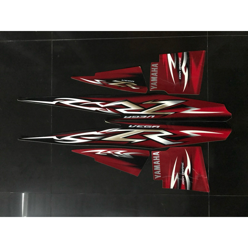 STRIPING STIKER VEGA ZR 2009 HITAM MERAH