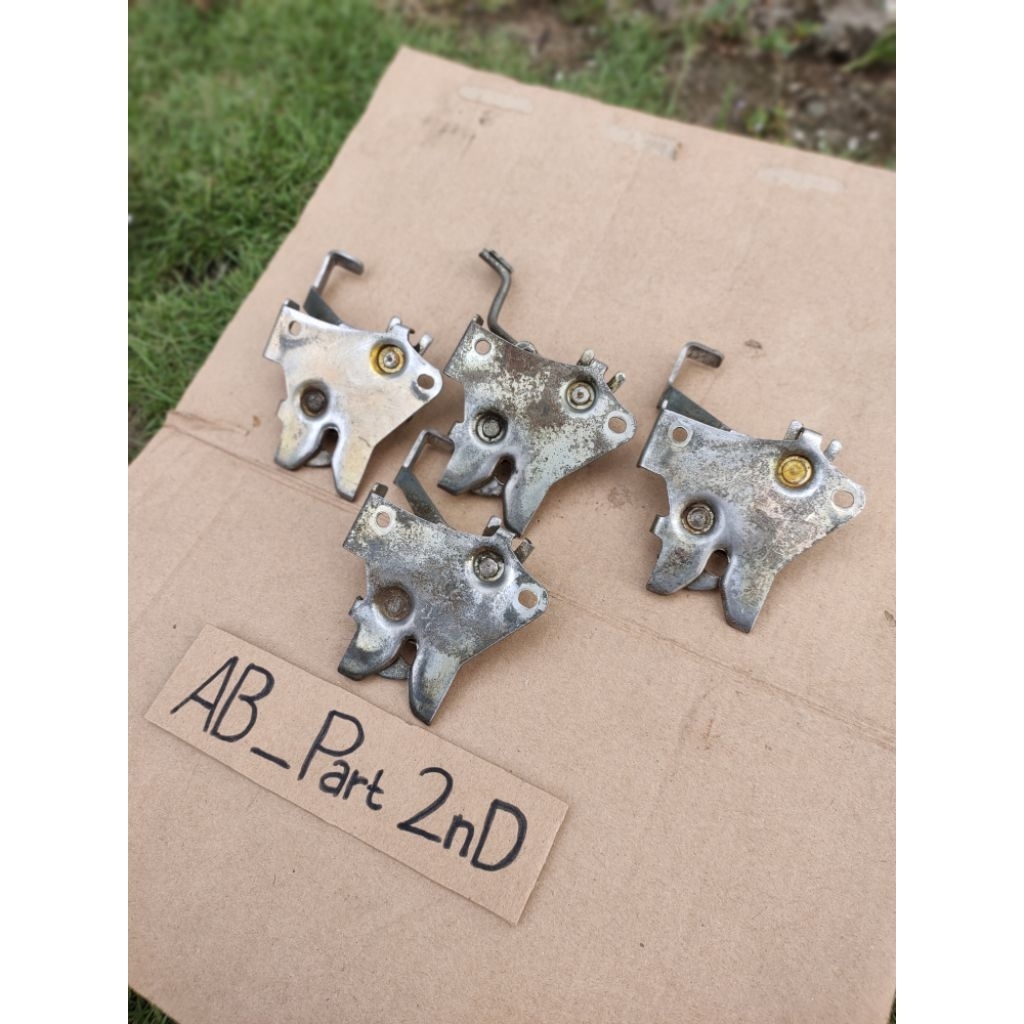 kancingan jok honda supra x 125 kharisma kancingan jok belakang honda supra x 125 kharisma original