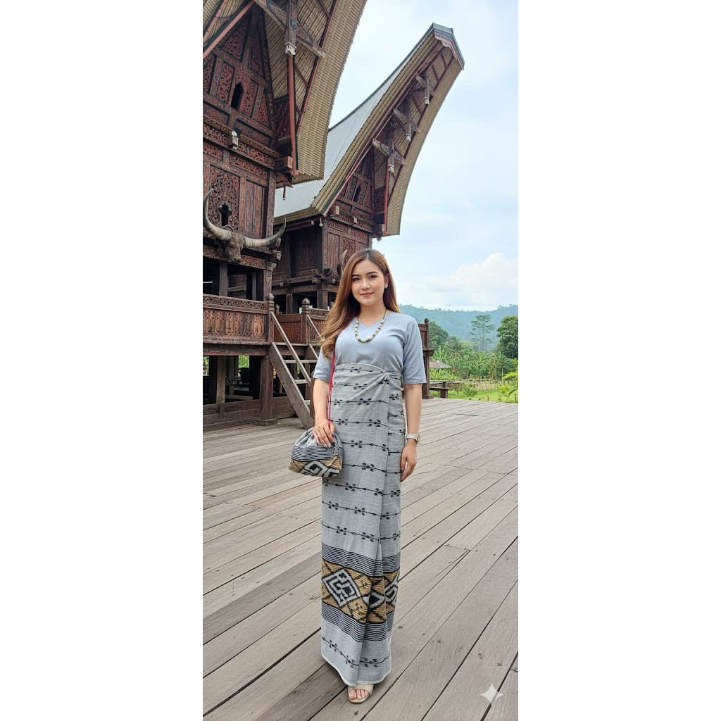 1 set sarung dan sepu (tas) toraja bisa untuk perempuan dan pria
