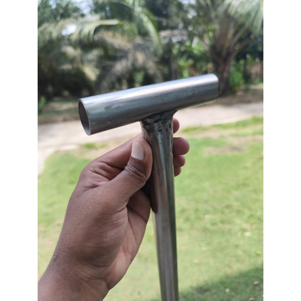 tojok pengangkat buah sawit