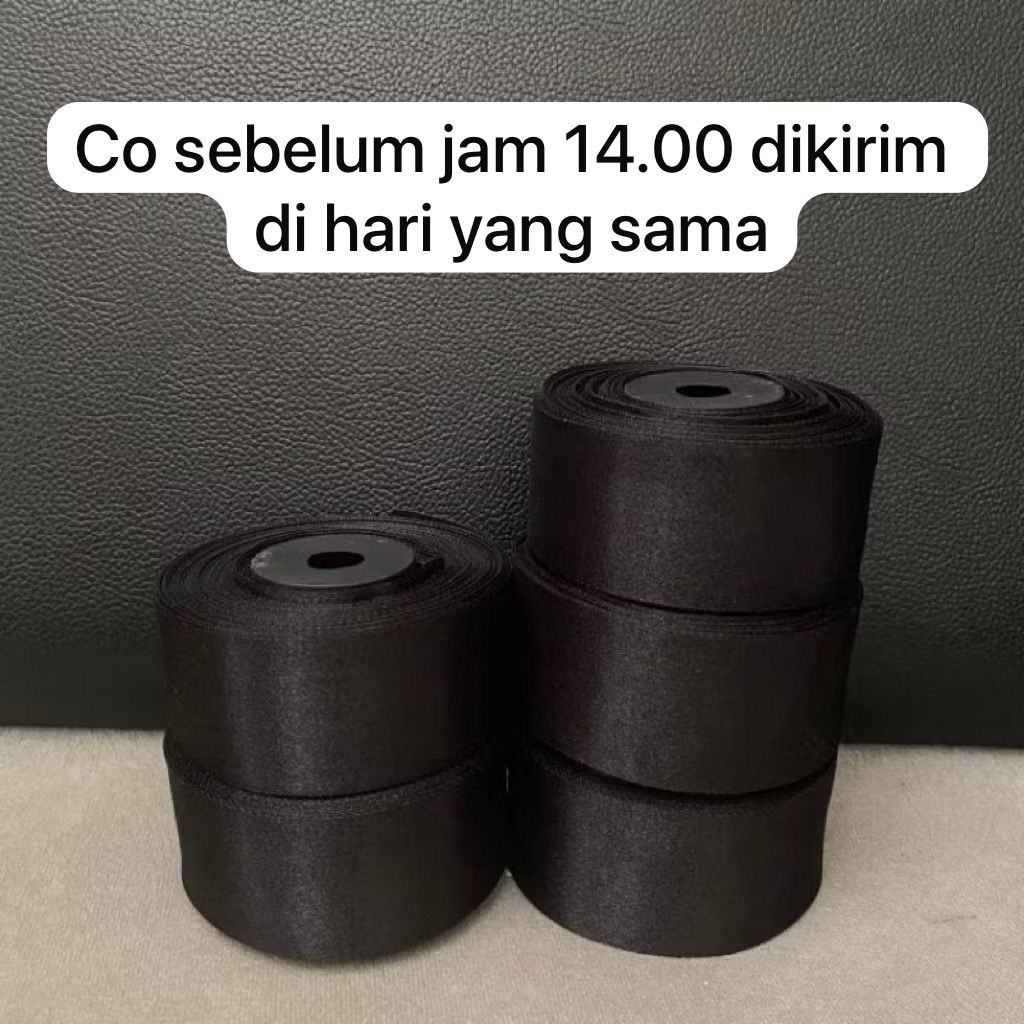 

Pita Satin Hitam ±4cm Murah 1 Roll / Pita Buket / Round Bouquet