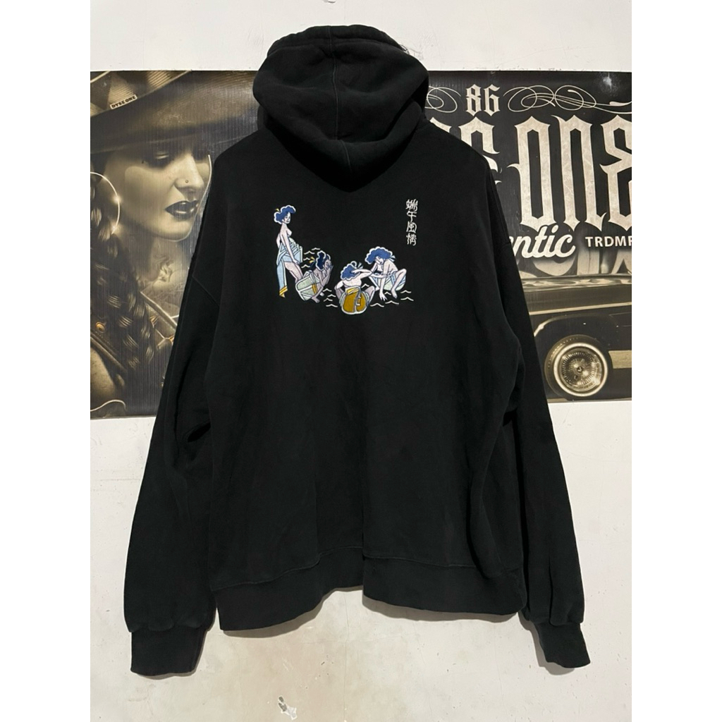 hoodie romantic crown