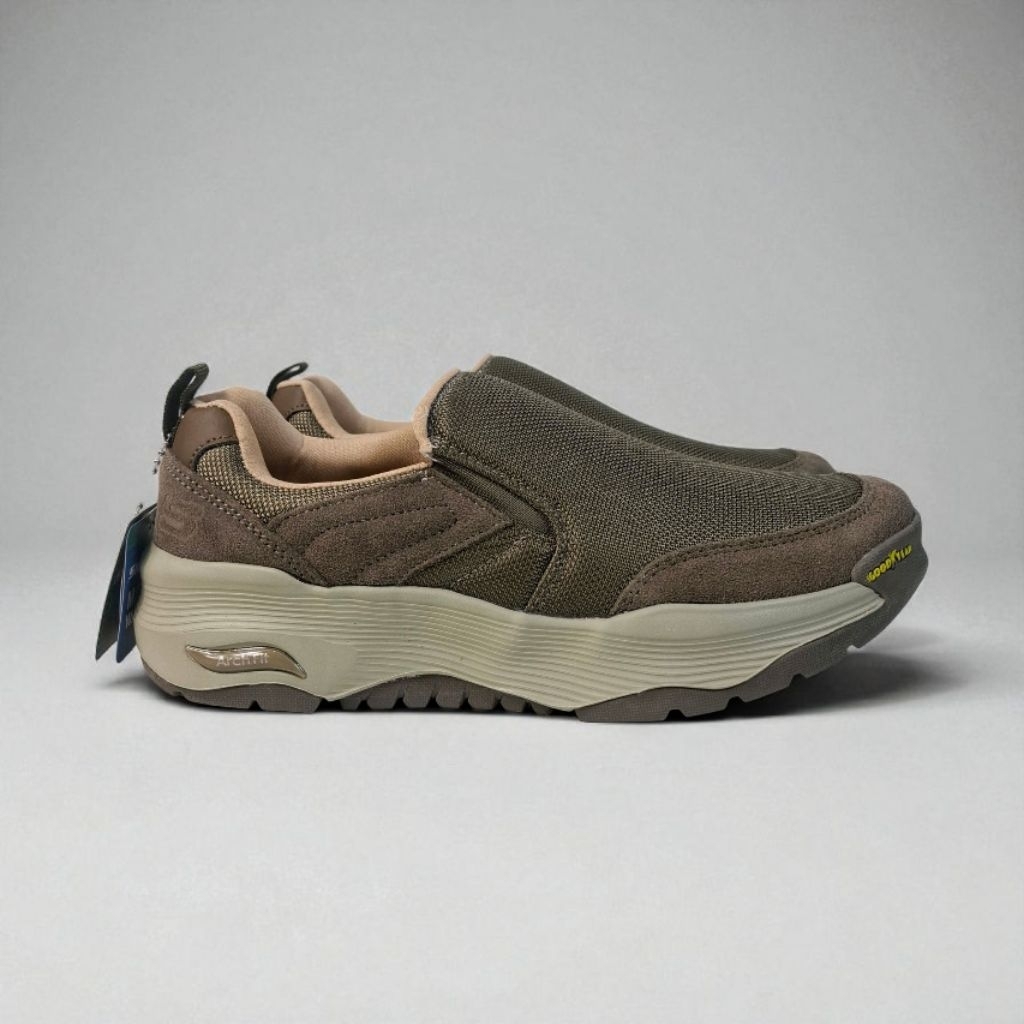 Sepatu Skechers Arch Fit Goodyear
